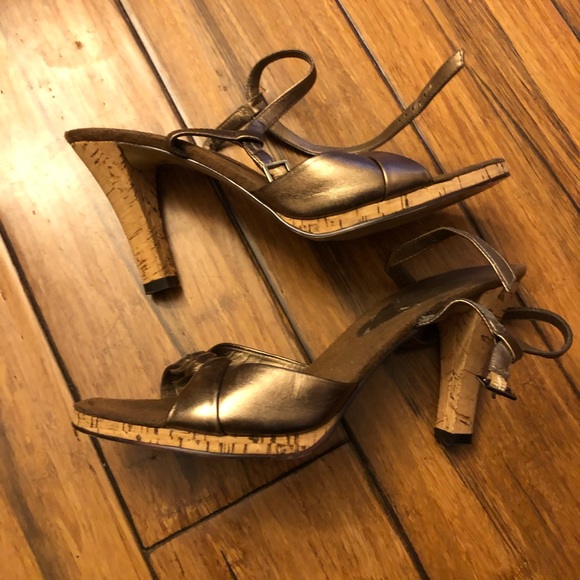 Bandolino metallic cork heels - Picture 2 of 5